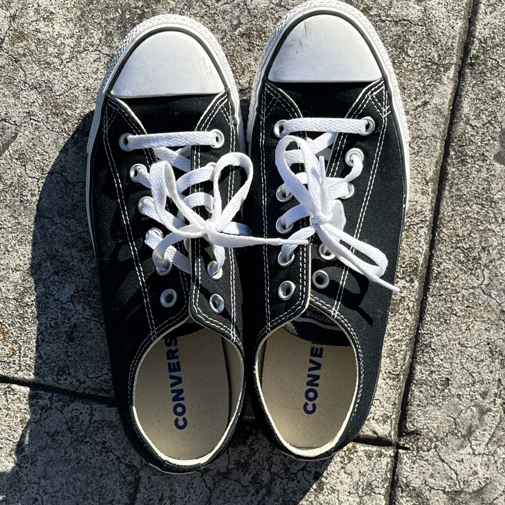 Women’s Converse Chuck Taylor canvas, black low top sneaker 10